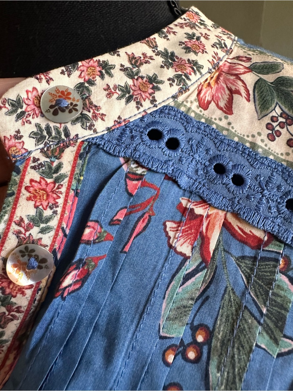 🌺 FARM Rio Wonderful Bouquet Blue Floral Long Sleeve Blouse | Size XS - Picture 7 of 16
